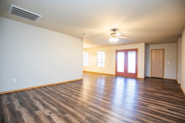 Building Photo - ***11549 W. Old Wire Road***