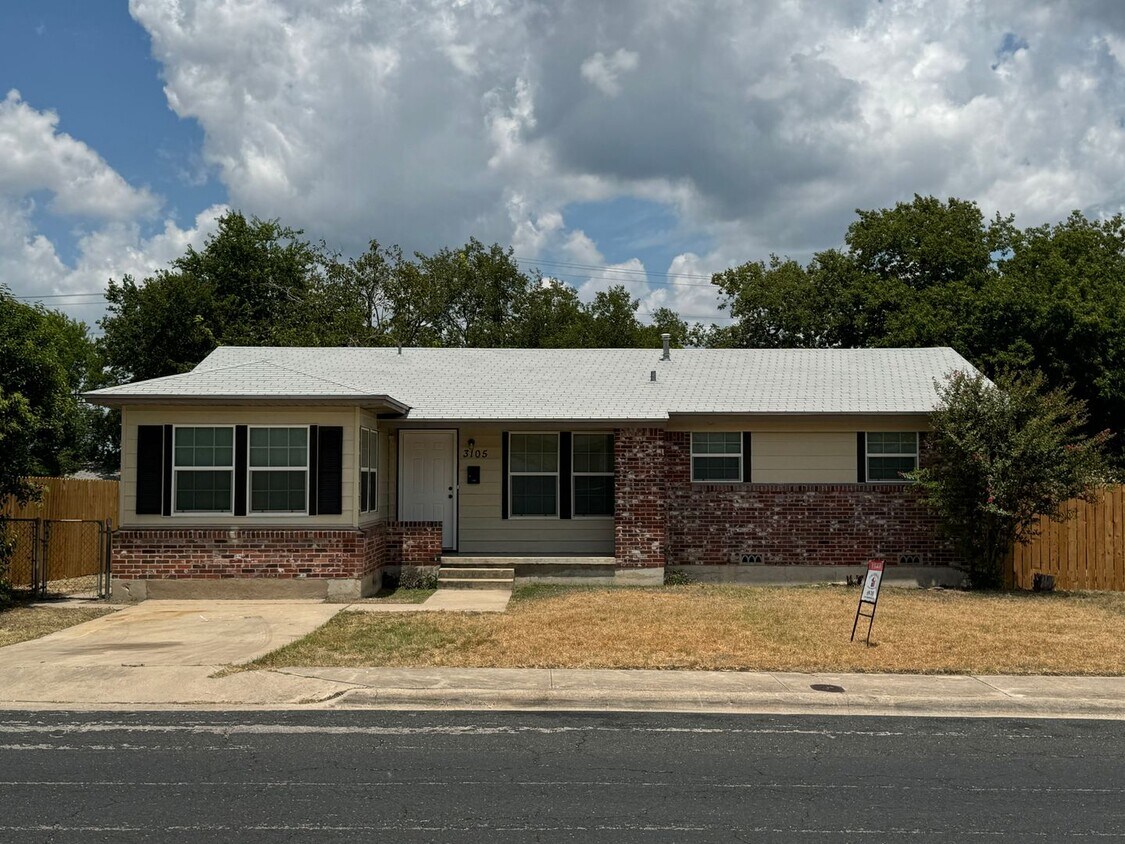 Foto principal - 3105 Zephyr Rd