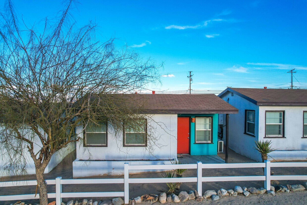 5513 Adobe Rd, Twentynine Palms, CA 92277 House for Rent in