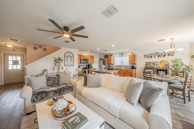 Building Photo - 4204 Cave Cove Ct