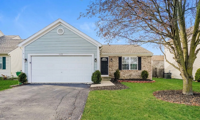 Primary Photo - 1496 Meadowlark Ln