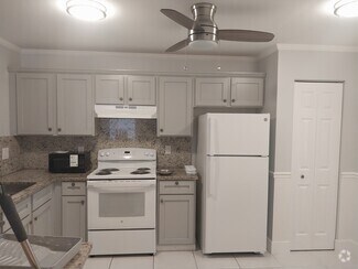Building Photo - 1357 Churchill Cir