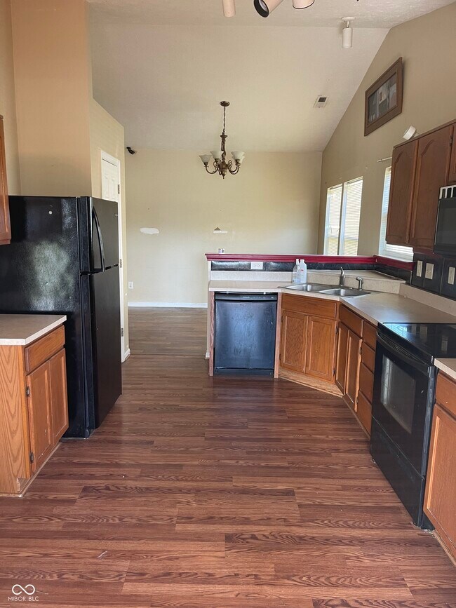 Foto del edificio - 3403 Montgomery Dr