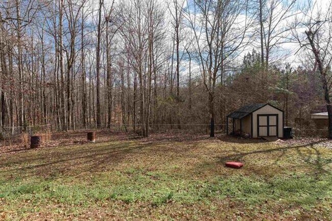Building Photo - 3 Bedroom 2 bath 2 Car-Garage in Senoia, GA