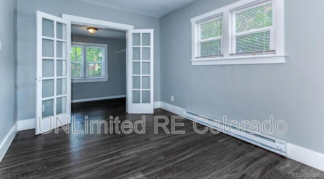 Building Photo - 504 King St