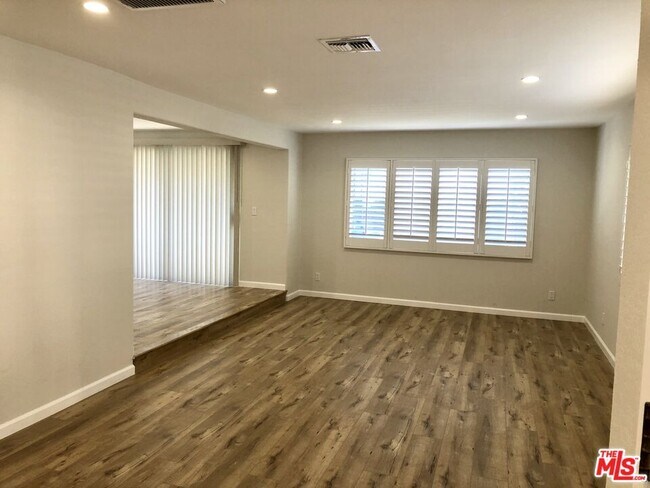 Foto del edificio - 11520 Wyoming Ave