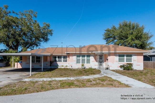 Building Photo - 3601 30th Ave S