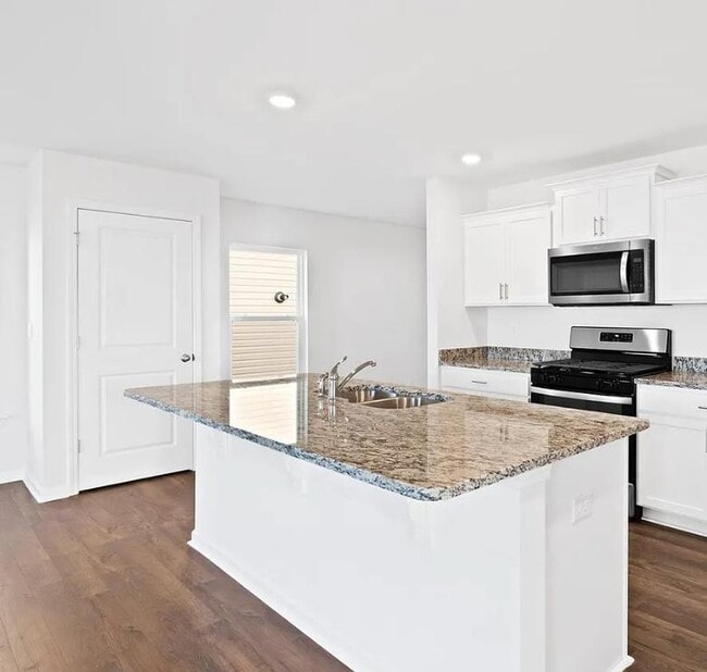 Foto del edificio - 64 Providence Walk Dr