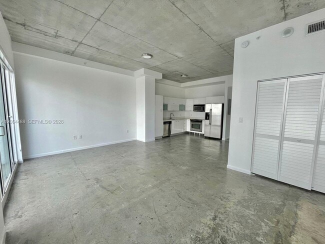 Building Photo - 133 NE 2nd Ave