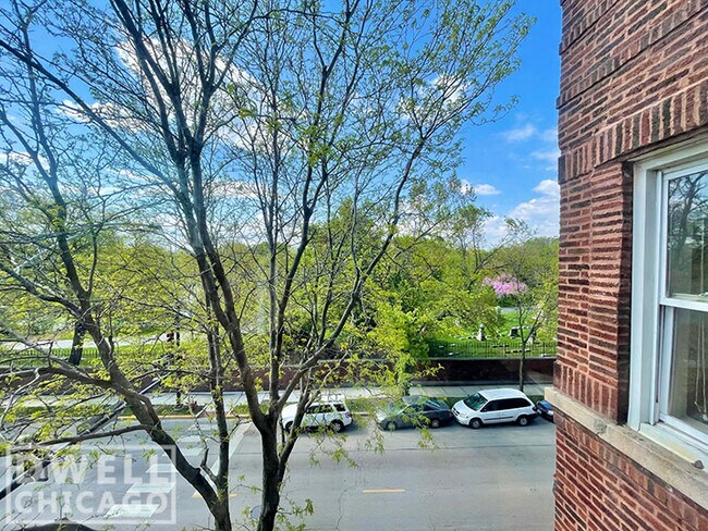 Foto del edificio - 4408 N Magnolia Ave
