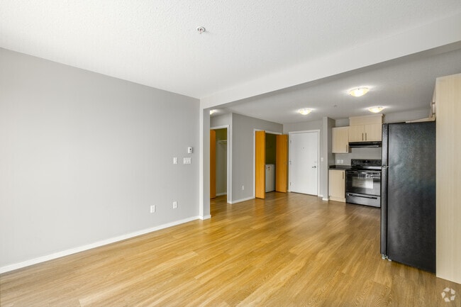 1BR, 1BA - 657SF - Living room - Trailside at Skyview Ranch