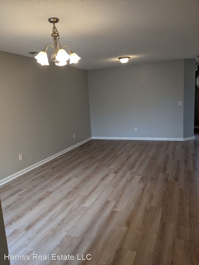 Foto del edificio - 2 br, 2 bath House - 1007 Bridgeport Way