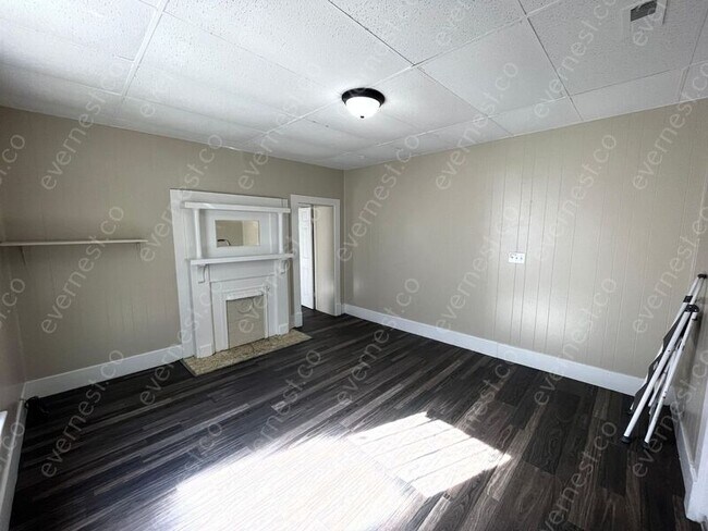 Building Photo - 2810 E 46th St