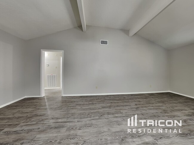 Foto del edificio - 17226 Artwood Ln