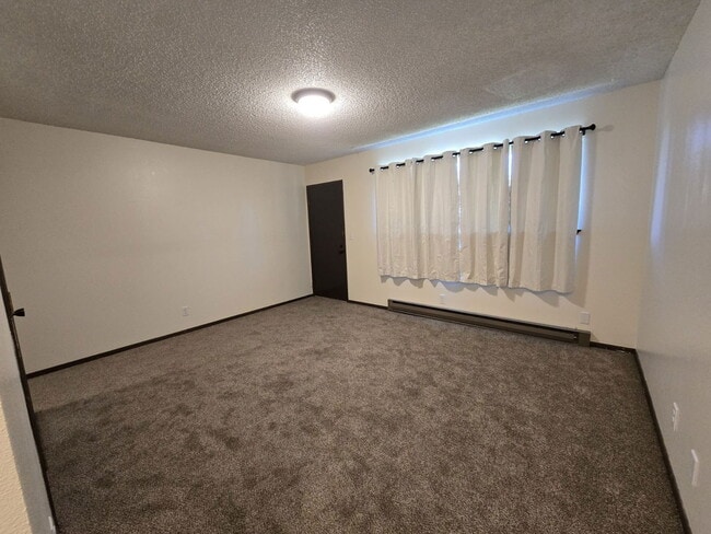 Foto del edificio - 1364 SE Court St