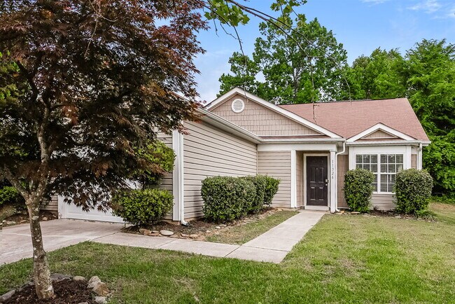 Building Photo - 11326 Northwoods Forest Dr