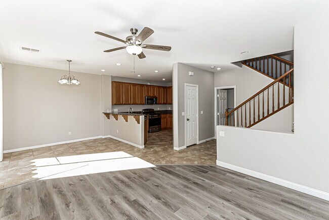 Foto del edificio - 8325 Lower Trailhead Ave