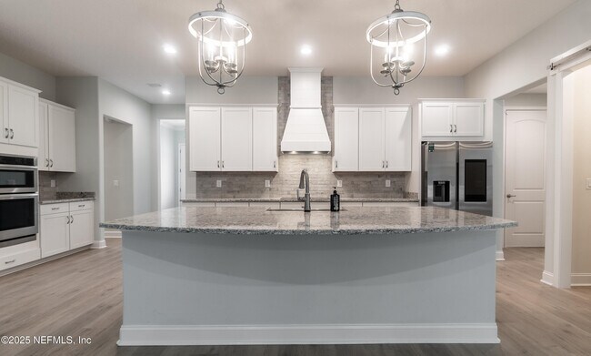 Foto del edificio - 3214 Carolina Rose Ct