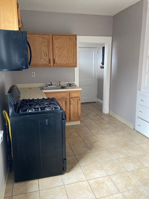 115 4th St Unit 1, Aspinwall, PA 15215 Apartments in Aspinwall, PA