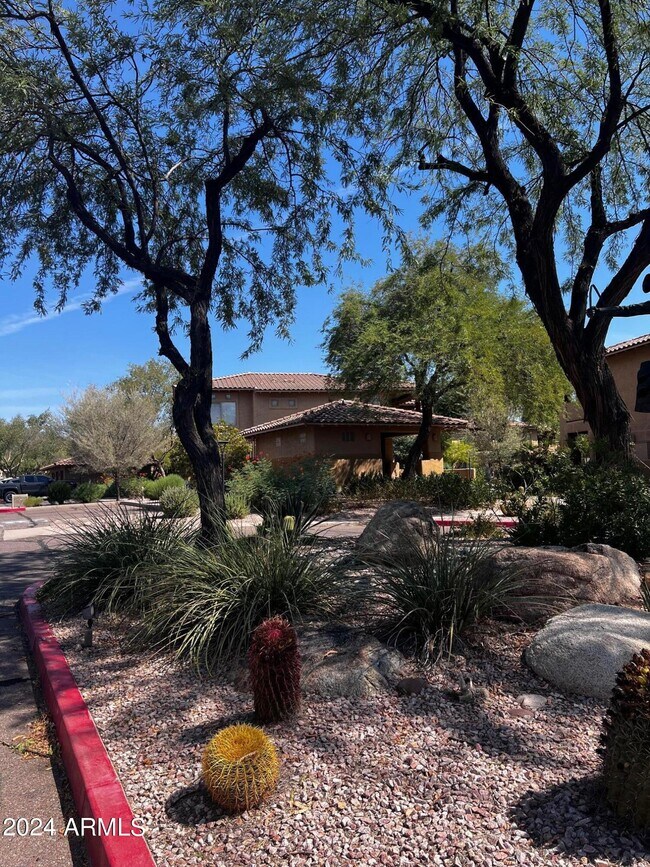 Building Photo - 9100 E Raintree Dr