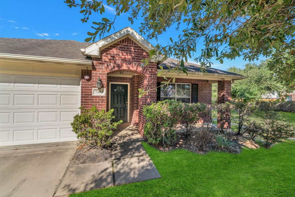 Foto principal - 7302 Chasegrove Ln