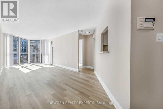 Building Photo - 5 Concorde Pl