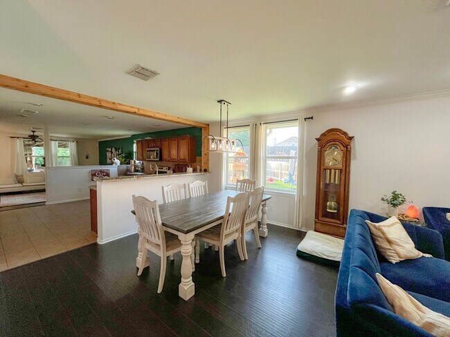 Building Photo - 13183 Cowper Dr