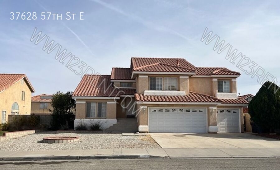 Primary Photo - 4BD/3 FULL BATH SINGLE FAMILY HOME PALMDAL...