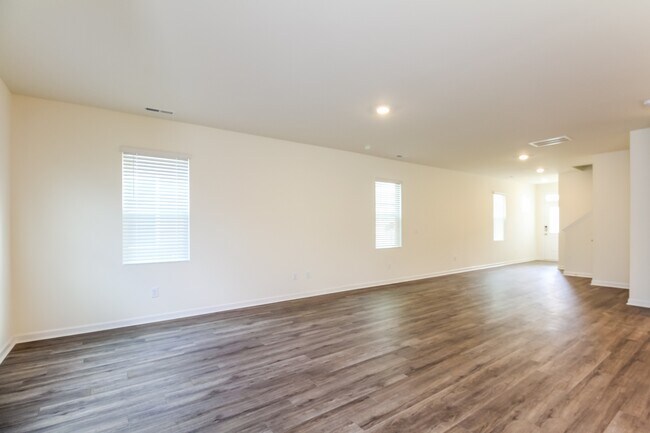 Building Photo - 1537 Corbett St