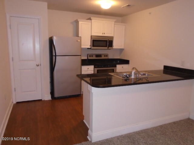 Building Photo - 280 Liberty Dr