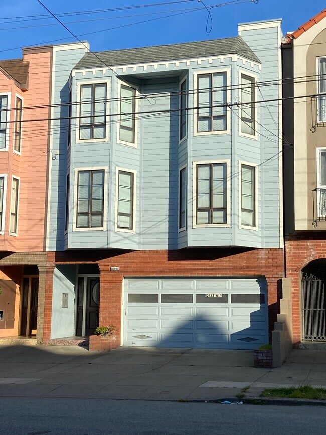 Building Photo - 1258 25th Ave