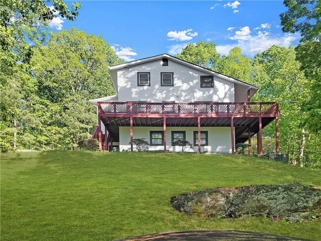Building Photo - 390 Garnet Ridge Rd