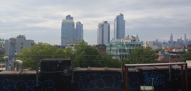 Foto del edificio - 132 N 5th St