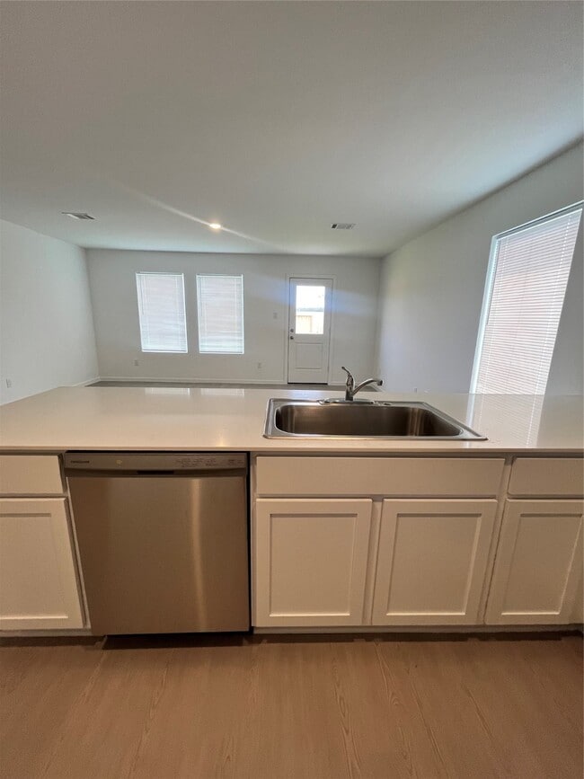 Building Photo - 25431 Birch St