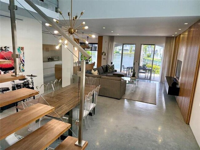 Foto del edificio - 20824 NE 30th Pl