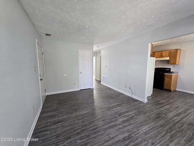 Building Photo - 1704 Stallings Ave