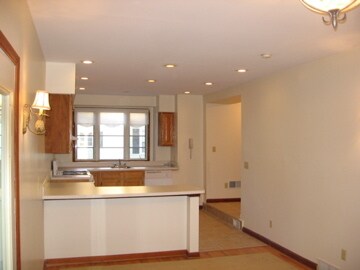 Building Photo - 144 Morningside Cir