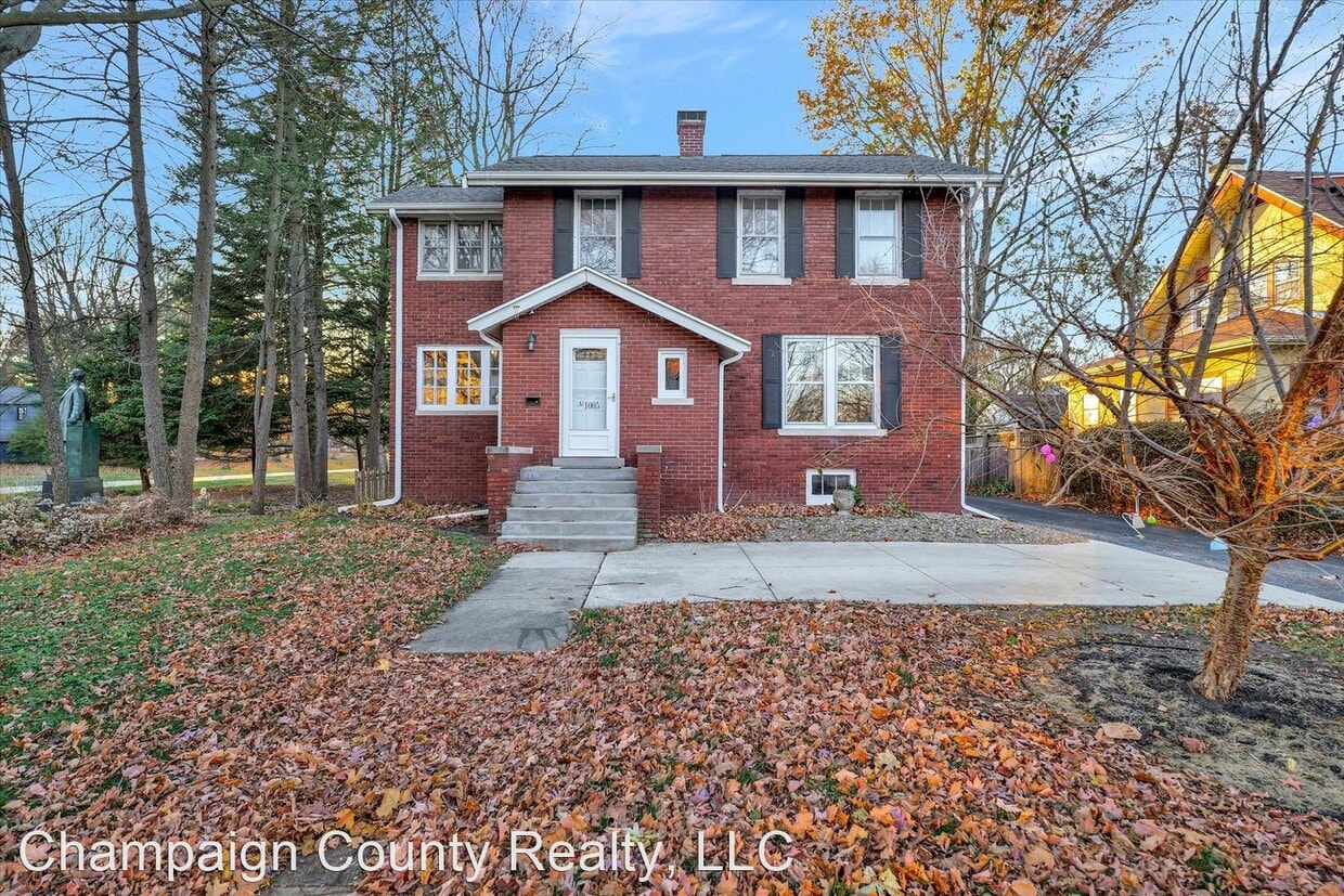 4 br, 1.5 bath House 1005 S. Race St. House Rental in Urbana, IL