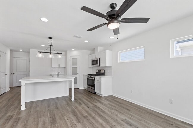 Foto del edificio - 3734 Meadow Vista Ln.