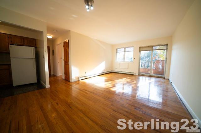 Building Photo - 1 bedroom in ASTORIA NY 11106