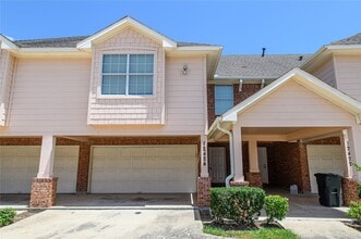 Building Photo - 12424 Sunlit Wood Way