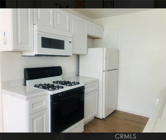 236 La Verne Ave, Long Beach, CA 90803 Townhome Rentals in Long Beach CA