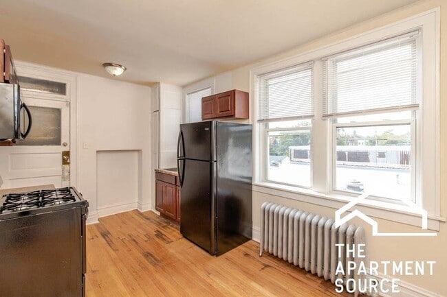 Foto del edificio - 5011 W Cermak Rd