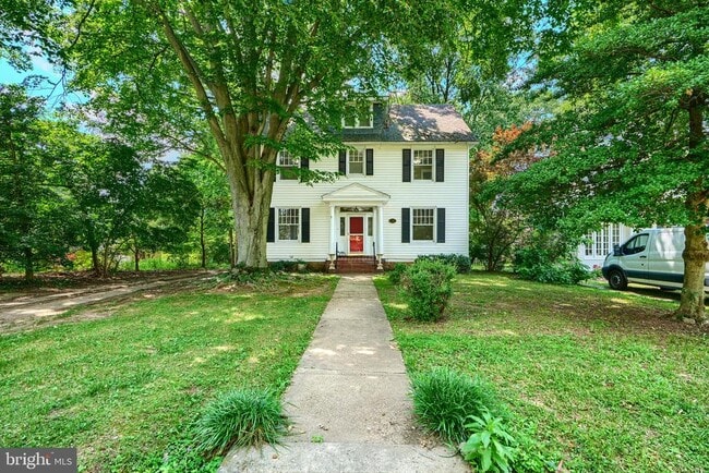 Foto del edificio - 720 Dryden Dr