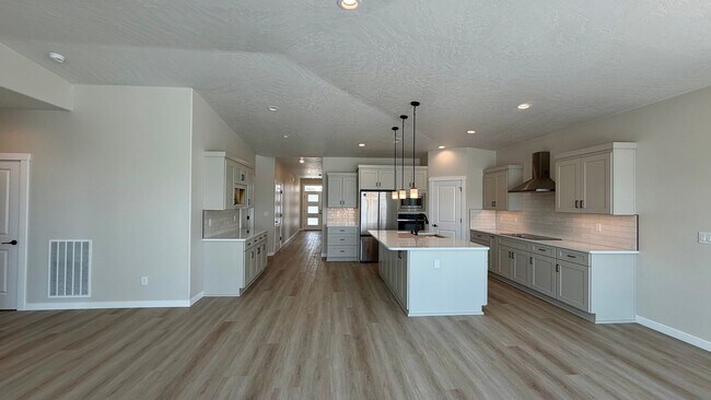 Foto del edificio - New Construction Townhome w/EV Charging, Solar Panels & Supreme Energy Efficiency!