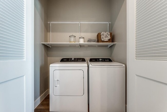 Building Photo - 1010 Waugh Apartments