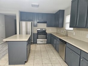 Building Photo - 1130 Concord Pl