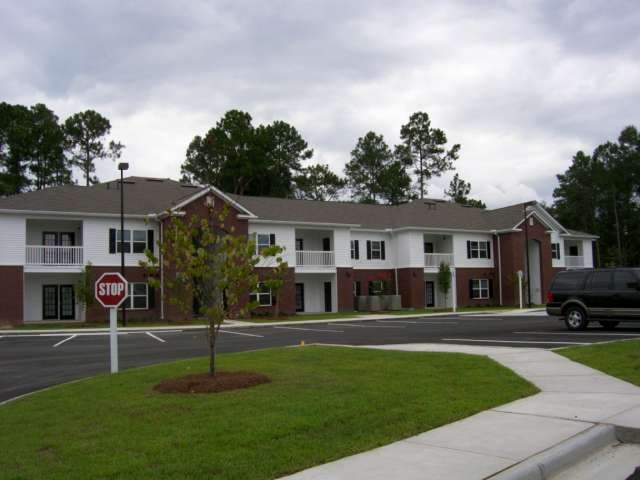 Primary Photo - Tallokas Pointe Apartments