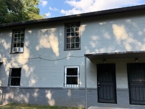 Building Photo - 821 Booker St