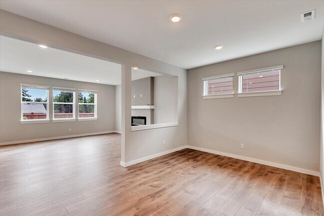 Foto del edificio - 18825 13th Ave W